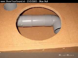 showyoursound.nl - Blue Bulls Ice Install . . . - Blue Bull - 14.jpg - vastgeschroefd en luchtdichtmaken . . .